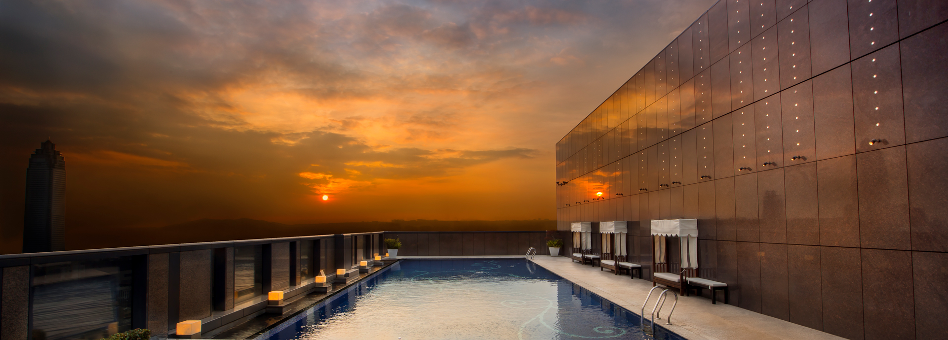 poolside-sunset_0_0